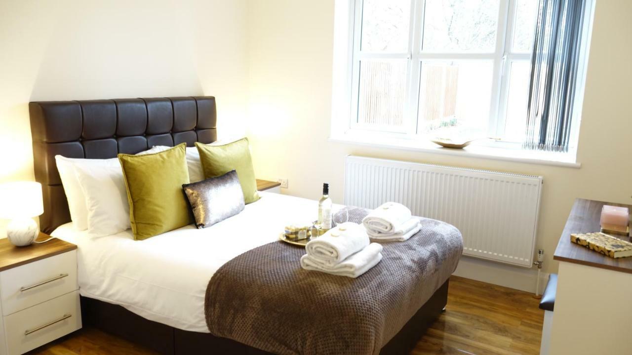Luxury 2 Bed 2 Bath - Free Parking - 5Min To Airport - Sleeps 6 Apartment Ashford  ภายนอก รูปภาพ